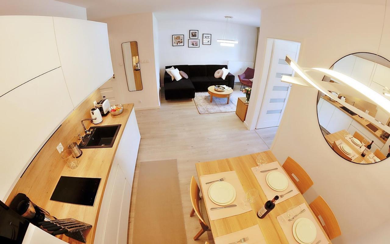 Apartamenty Navigator Port-Nadmorskie Tarasy Kołobrzeg Buitenkant foto